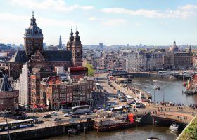 Where to Stay in Amsterdam: Best Areas & Hotels + Maps Where to stay in Amsterdam 1440 x 675